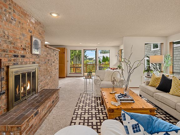 5th image of 1025 Lovell Ave NW