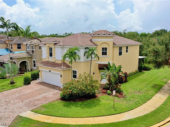 2nd image of 10105 Silver Palm Dr