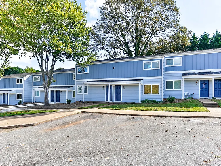 Highland Commons — Photo 19