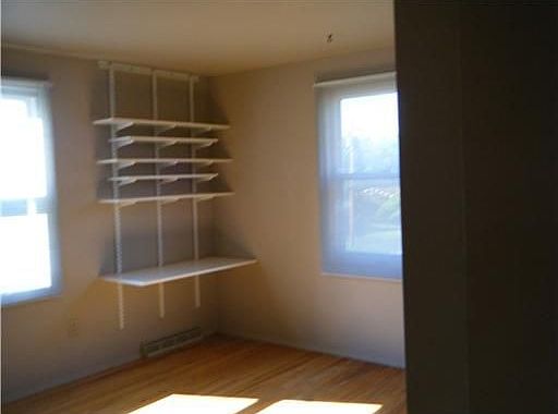 5th image of 187 Kelvington Dr