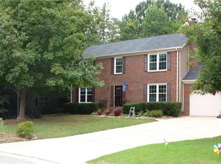 1404 Wrenwood Ct, Greensboro, NC 27455