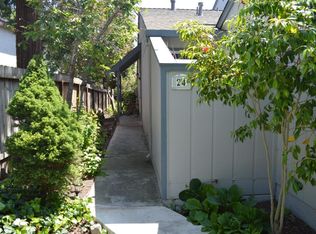 24 Creekwood Sq, Rohnert Park, CA 94928