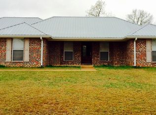 115 Longwood Place Dr W, Hattiesburg, MS 39402