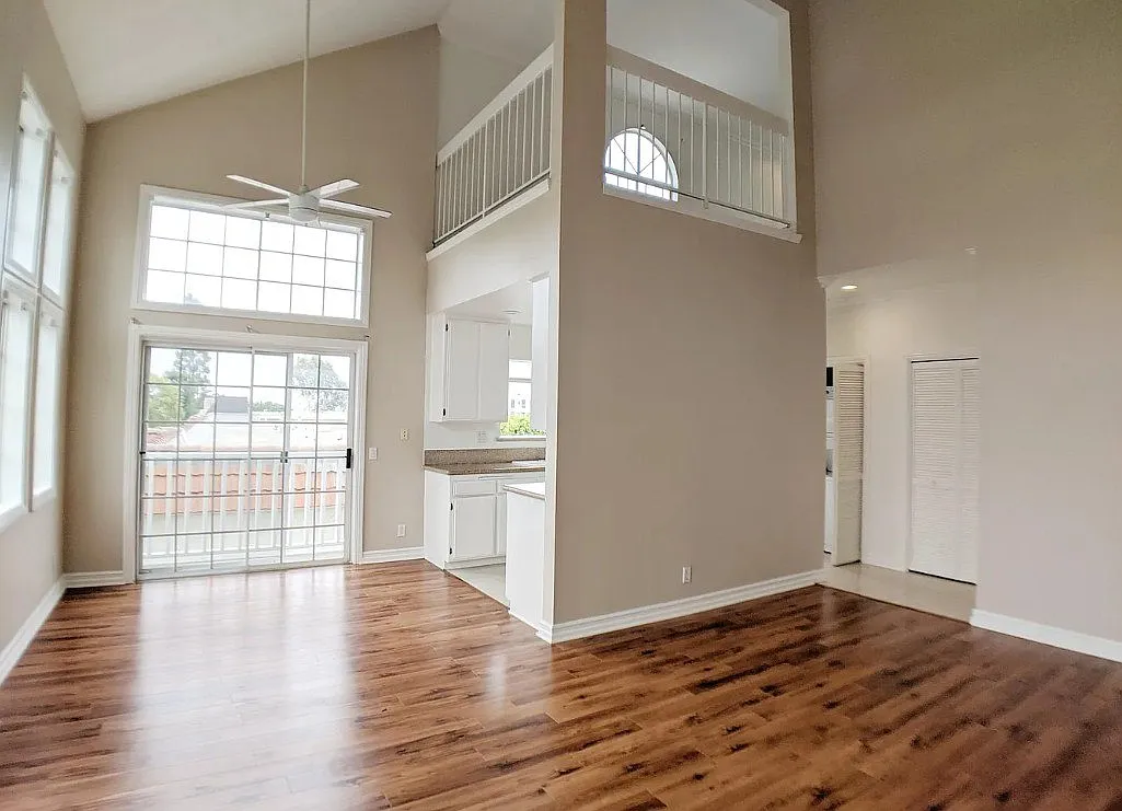 Carmelina Lofts — Photo 3