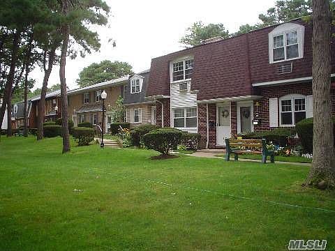 Holtsville Co-op w/ Courtyards