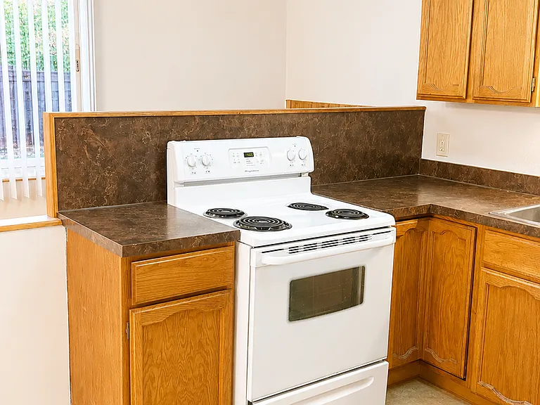 323 Covert Ln — Photo 1