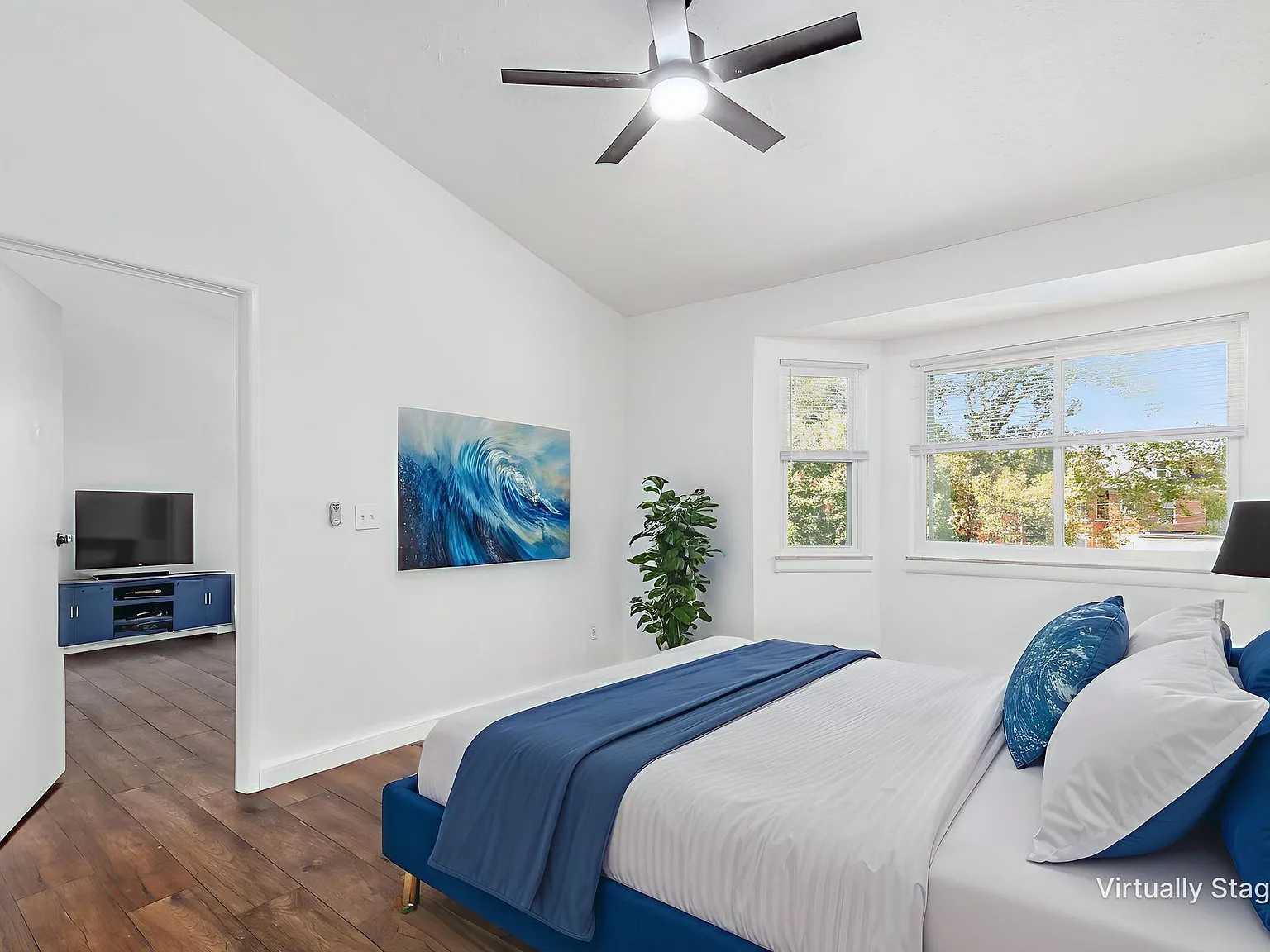 Beautifully Updated 1BR in Near East Columbus! — Photo 3