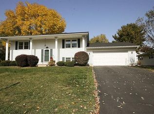 105 Simon Crestway, Waunakee, WI 53597