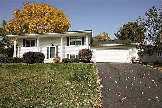 105 Simon Crestway photo 1