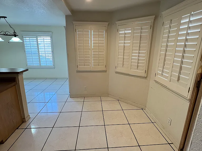 7753 Plaza Azul Rd — Photo 8