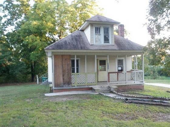 2nd image of 2702 Central Ave