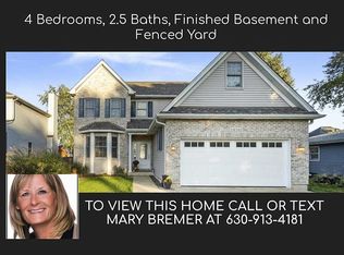 1N105 Fanchon St, Carol Stream, IL 60188