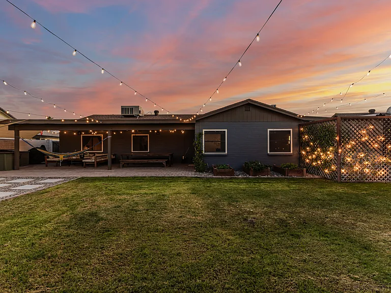 2200 N Los Altos Dr — Photo 5
