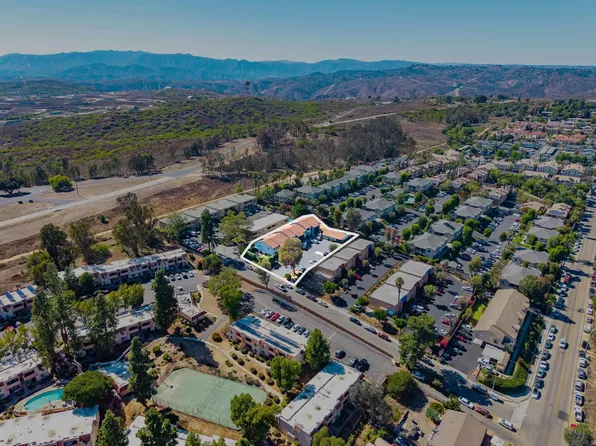 725 Alturas Ln, Fallbrook, CA 92028