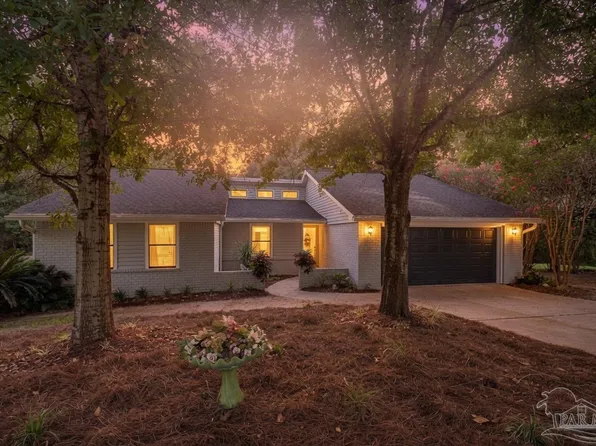 1016 Fleming Dr, Pensacola, FL 32514