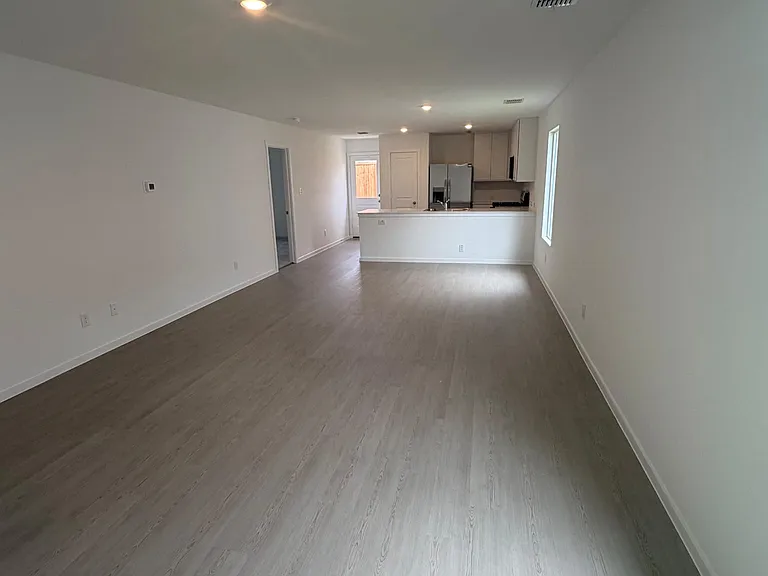 3117 Campeiro Ave — Photo 3