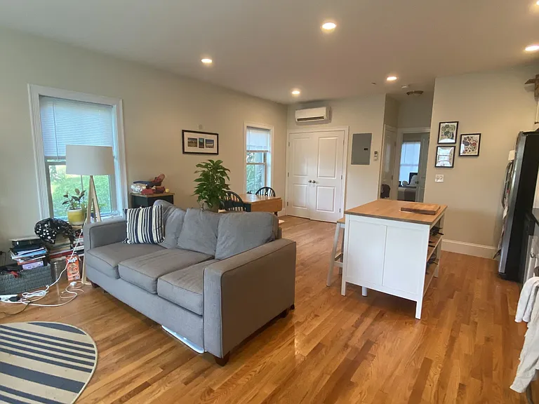 340 Gallivan Blvd #1 — Photo 7