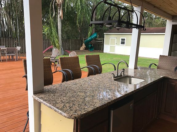 2nd image of 14020 Lamont Dr