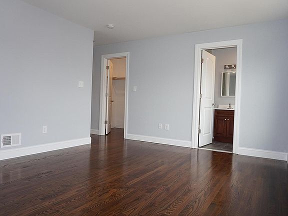4th image of 171 6th Ave