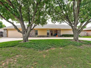 10904 Bluff Creek Dr, Oklahoma City, OK 73162