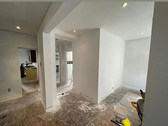 5th image of 133 Glen Ave