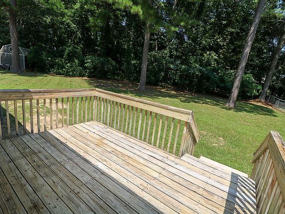 3rd image of 139 Ilamo Cir