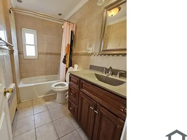 821 Penfield St, Bronx, NY 10470