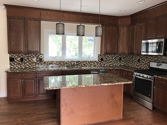 GRANITE TOPS, TILE BACK 