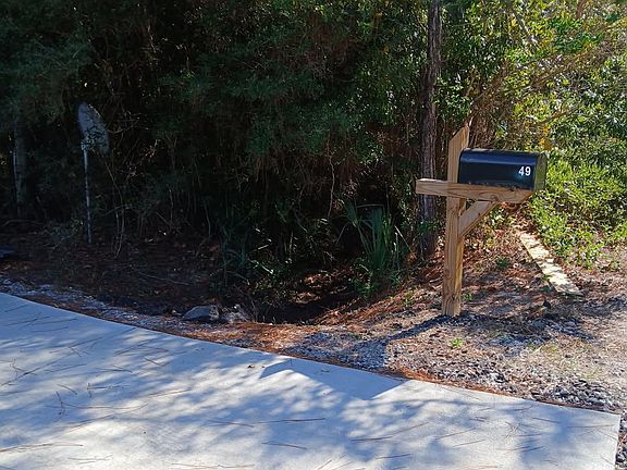 3rd image of 15 Santa Pine St