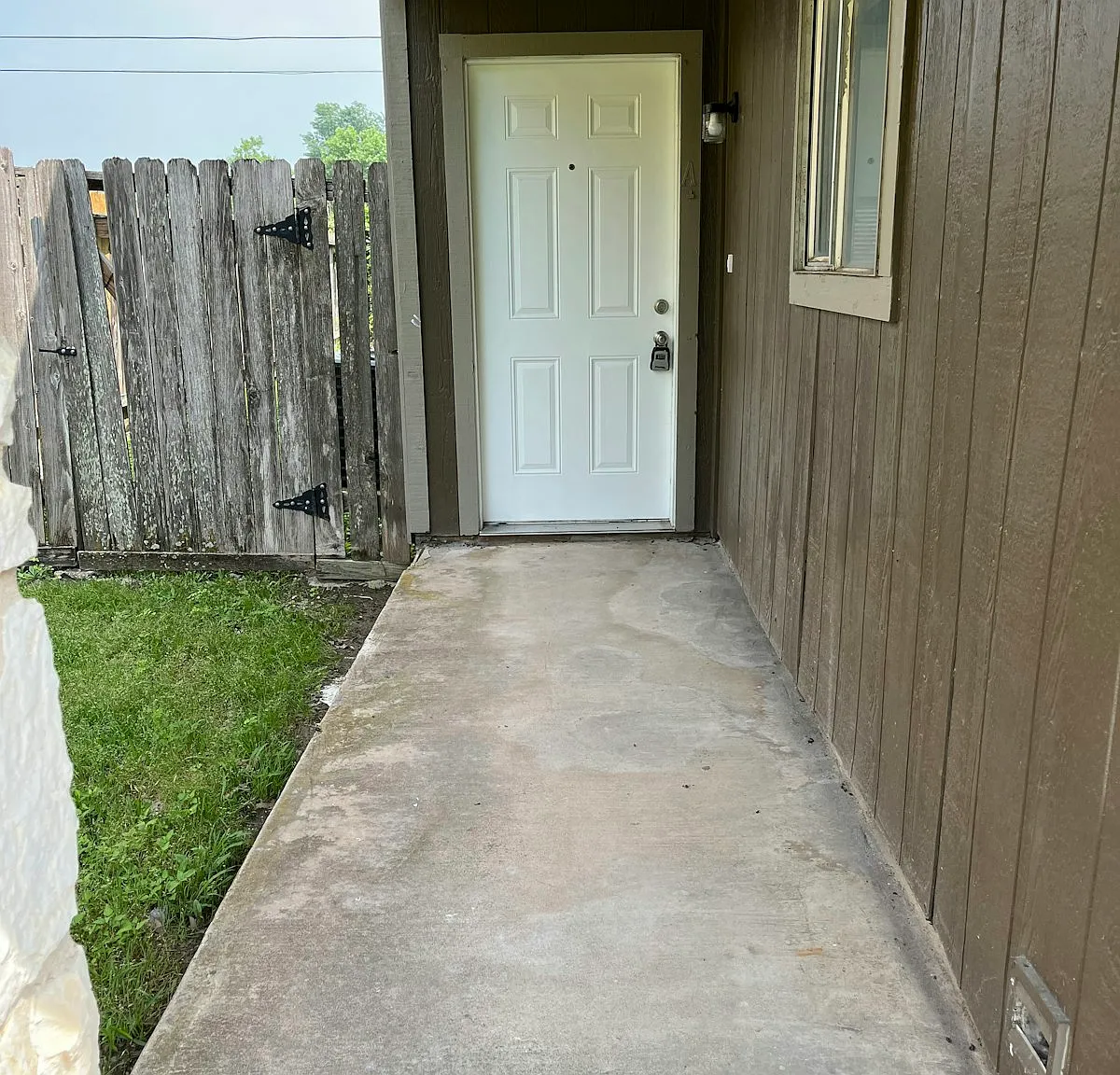 821 Betsy Ross Drive, Unit A — Photo 2