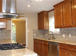 2835 Kenross St, Houston, TX 77043