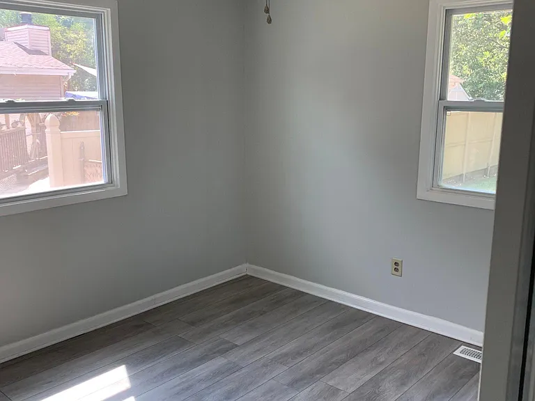 7902 Wilson St — Photo 13