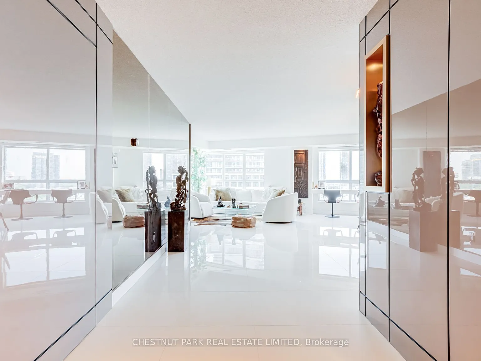 Newport Beach Condo — Photo 4