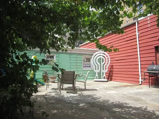 Rented by Owner | media 9