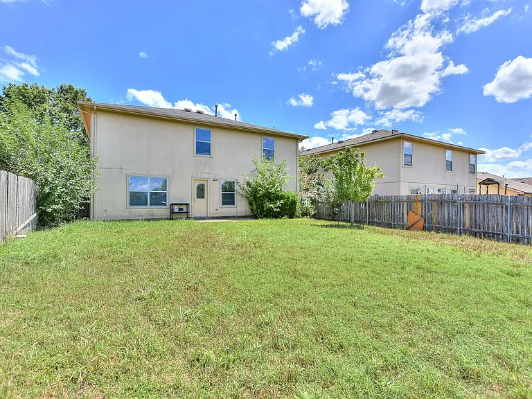 233 Brandons Way — Photo 32