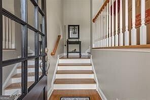 2nd image of 1283 Creekside Pl SE