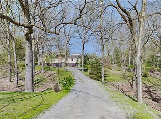 2542 Secretariat Dr, Wexford, PA