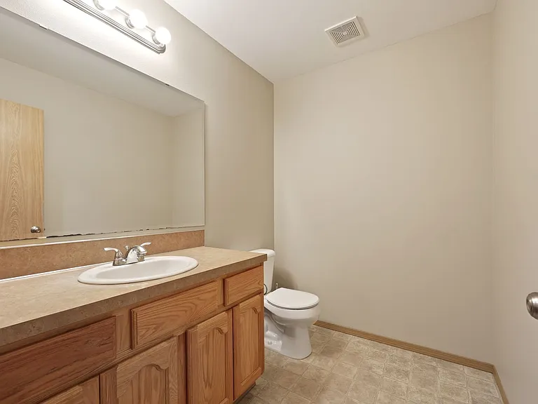 2440 Boulevard Heights Loop SE — Photo 24