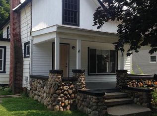 308 N Mercer St, Durand, MI 48429