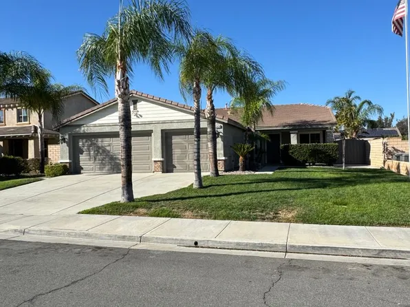 23694 Canyon Heights Dr, Canyon Lake, CA 92587