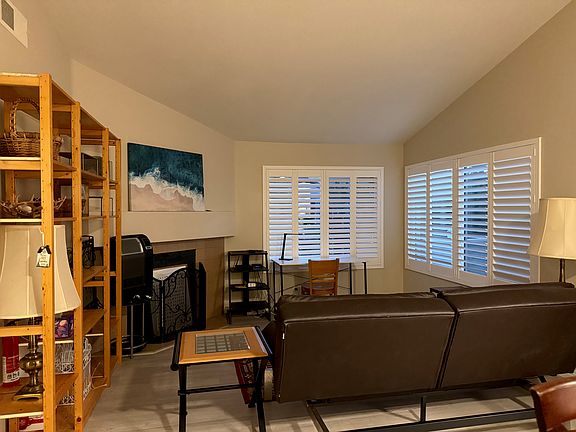 3rd image of 182 Stanford Ct
