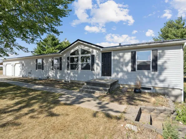 2325 Jamestown Ave, Independence, IA 50644