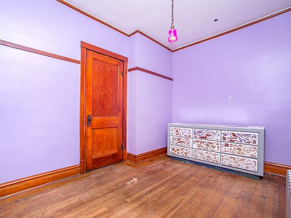 5th image of 5426 S Washtenaw Ave