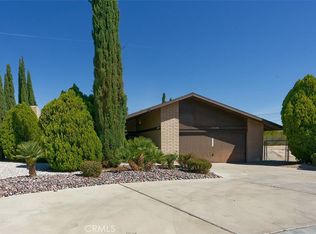 15490 Mondamon Rd, Apple Valley, CA 92307
