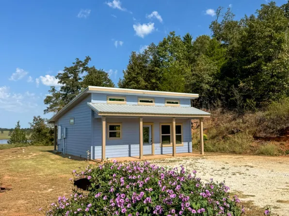 1058 County Road 2918, Hughes Springs, TX 75656