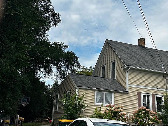 3rd image of 9473 S Chicago ROAD