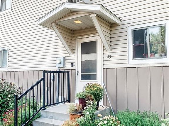 2nd image of 3285 Canyon Dr Unit 43