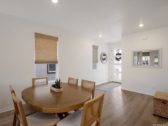 2nd image of 215 W Granite Shores