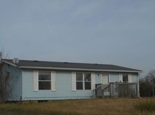 153 Foothills Trl, Linn Valley, KS 66040
