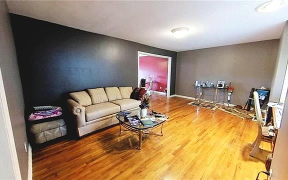 5th image of 10947 Lydia Ave